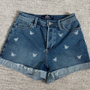 Hollister Women’s Butterfly Denim shorts Size 26